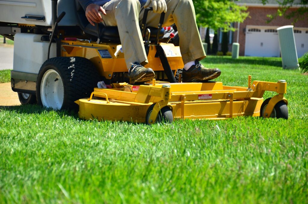 ridinglawnmower